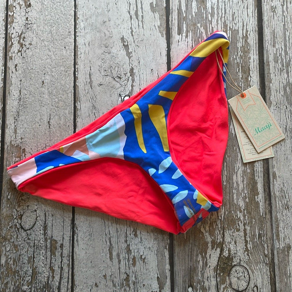 NWT - Maaji Reversible Swim Bottoms - Sz L